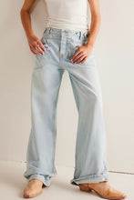 Load image into Gallery viewer, Washed Wide Leg Jeans with Pockets